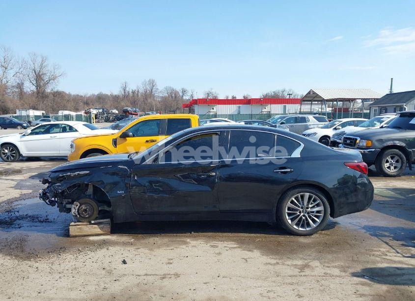 Photo 15 of 2018 Infiniti Q50 3.0T LUXE (VIN JN1EV7AP1JM590282)