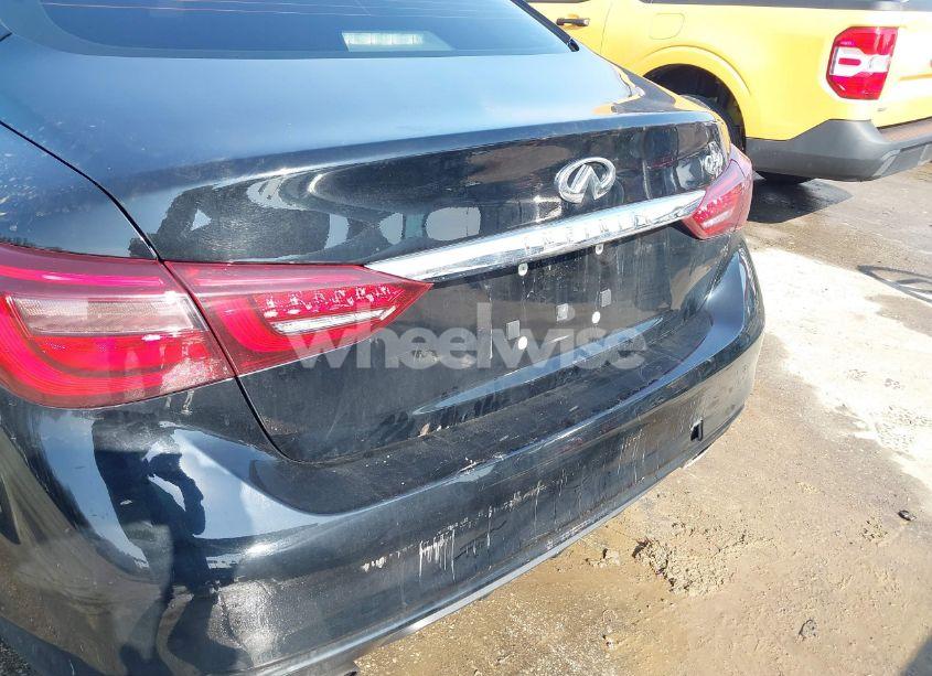 Photo 21 of 2018 Infiniti Q50 3.0T LUXE (VIN JN1EV7AP1JM590282)