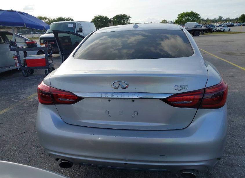 Photo 16 of 2019 Infiniti Q50 3.0T LUXE (VIN JN1EV7AP1KM510383)