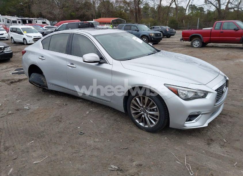 2019 Infiniti Q50 3.0T LUXE (VIN JN1EV7AP1KM519553) main photo