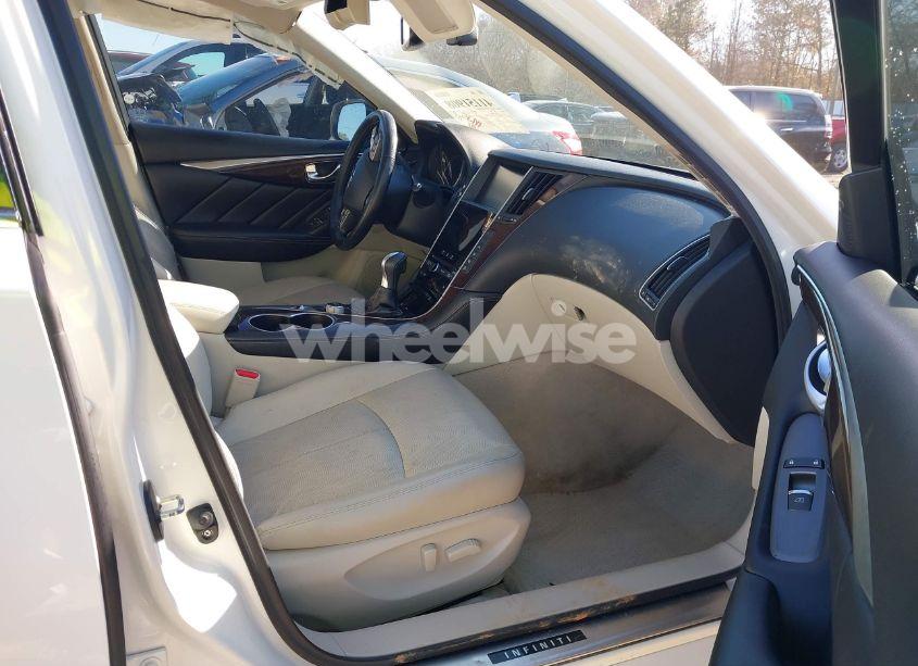 Photo 5 of 2016 Infiniti Q50 3.0T PREMIUM (VIN JN1EV7AP2GM306358)