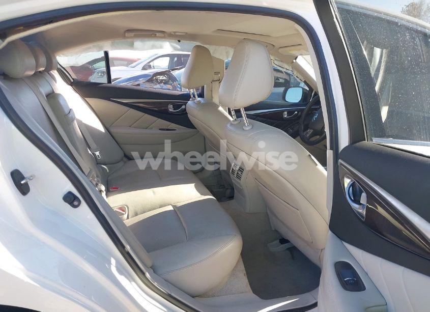 Photo 8 of 2016 Infiniti Q50 3.0T PREMIUM (VIN JN1EV7AP2GM306358)