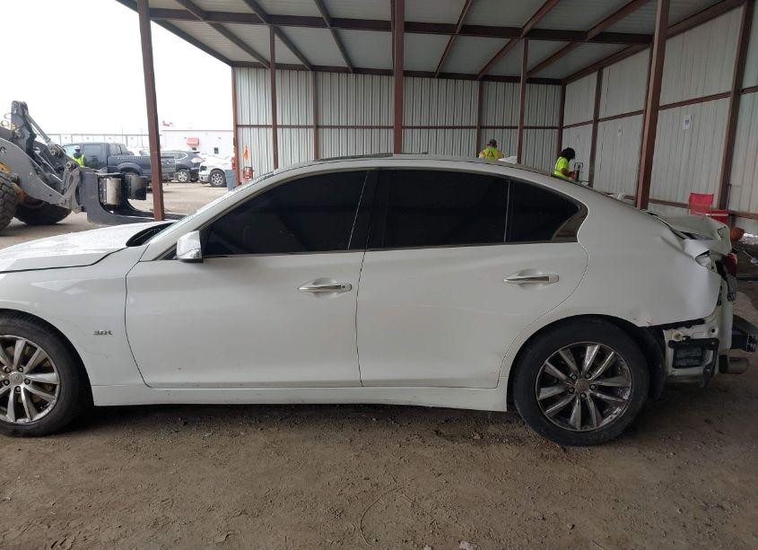 Photo 15 of 2017 Infiniti Q50 3.0T PREMIUM (VIN JN1EV7AP2HM736103)