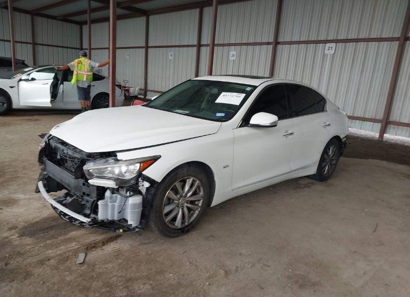 Photo 2 of 2017 Infiniti Q50 3.0T PREMIUM (VIN JN1EV7AP2HM736103)