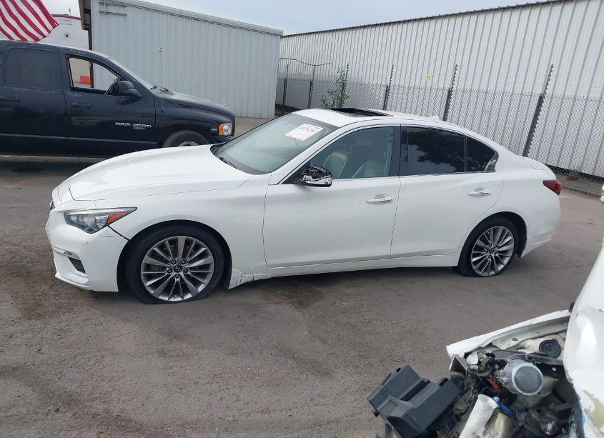 Photo 14 of 2018 Infiniti Q50 3.0T LUXE (VIN JN1EV7AP2JM362646)