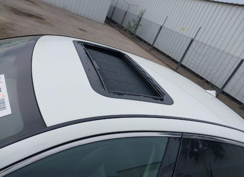 Photo 18 of 2018 Infiniti Q50 3.0T LUXE (VIN JN1EV7AP2JM362646)