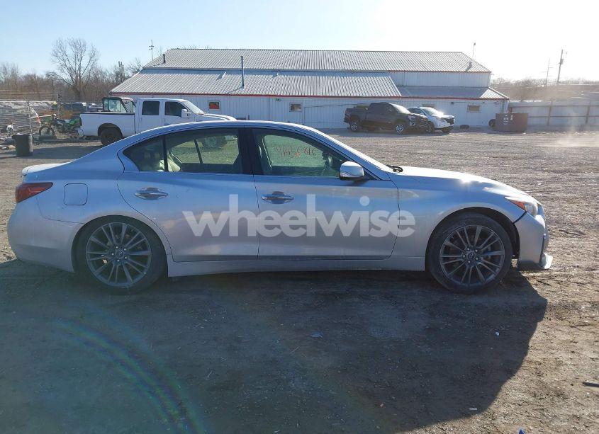 Photo 13 of 2018 Infiniti Q50 3.0T LUXE (VIN JN1EV7AP2JM363974)