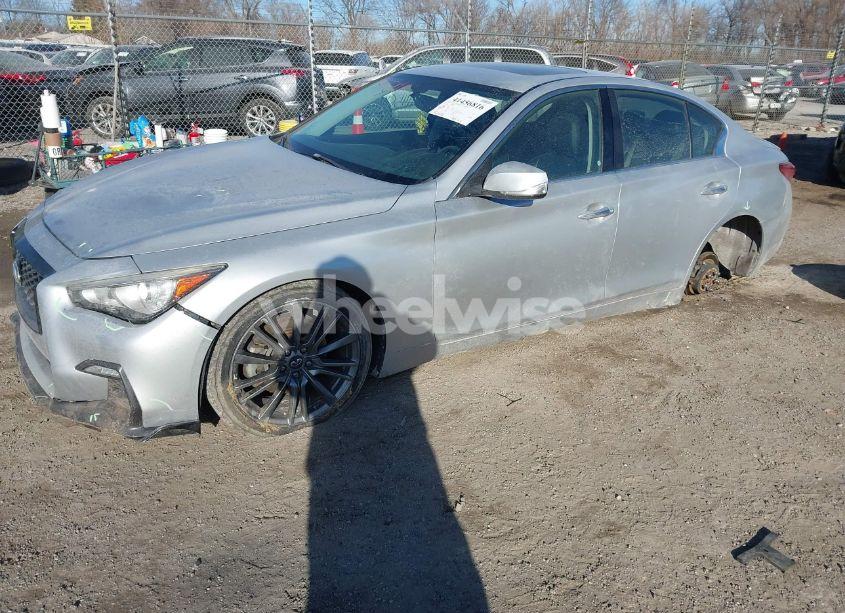 Photo 2 of 2018 Infiniti Q50 3.0T LUXE (VIN JN1EV7AP2JM363974)