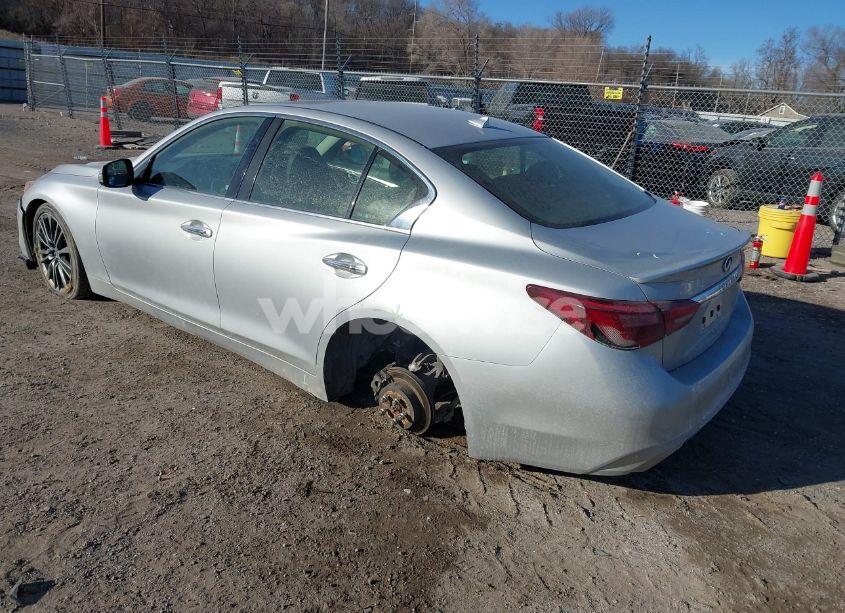 Photo 3 of 2018 Infiniti Q50 3.0T LUXE (VIN JN1EV7AP2JM363974)