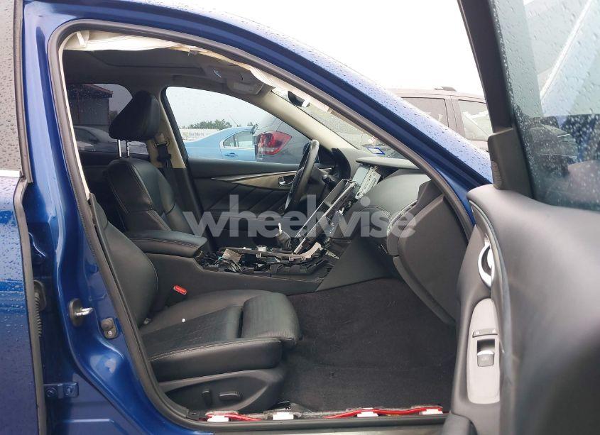 Photo 5 of 2019 Infiniti Q50 3.0T SIGNATURE EDITION (VIN JN1EV7AP2KM542484)