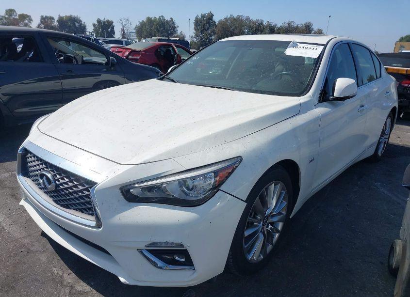 Photo 2 of 2020 Infiniti Q50 LUXE (VIN JN1EV7AP2LM205900)