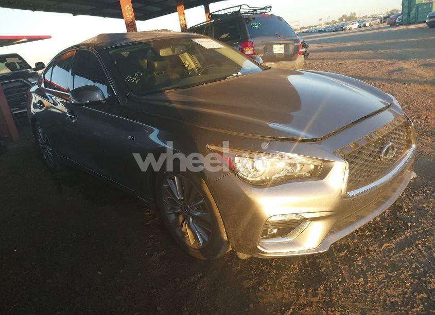 2018 Infiniti Q50 3.0T LUXE (VIN JN1EV7AP3JM350568) main photo