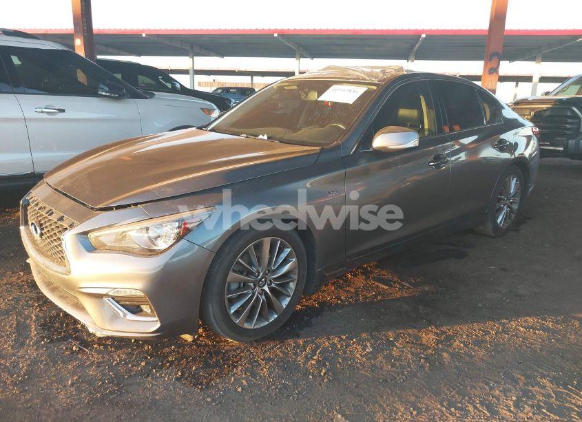 Photo 2 of 2018 Infiniti Q50 3.0T LUXE (VIN JN1EV7AP3JM350568)