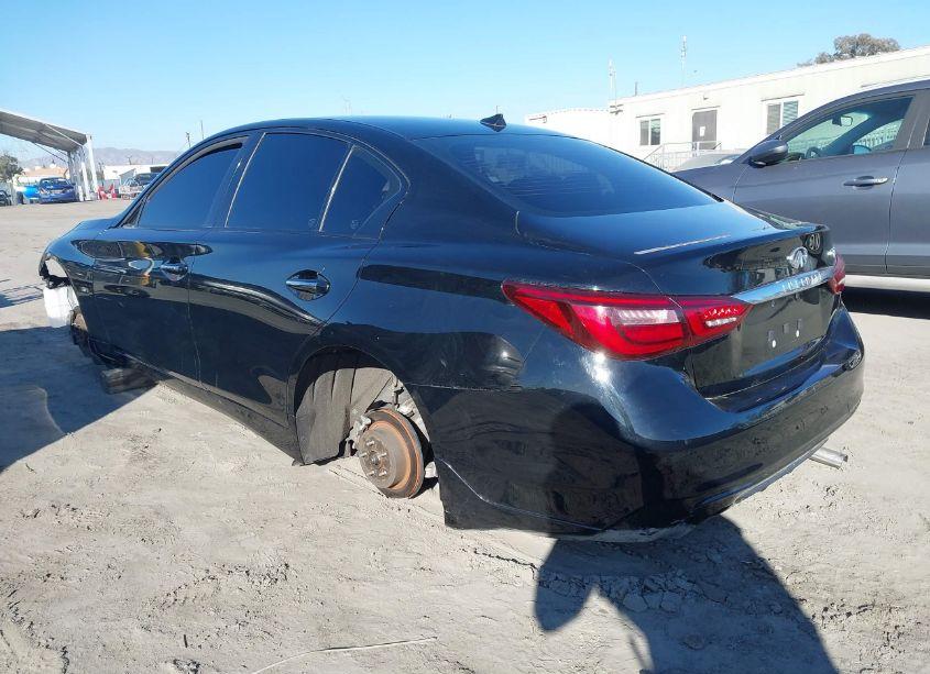 Photo 3 of 2018 Infiniti Q50 3.0T SPORT (VIN JN1EV7AP3JM355589)