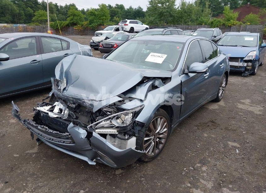 Photo 2 of 2018 Infiniti Q50 3.0T LUXE (VIN JN1EV7AP3JM357522)