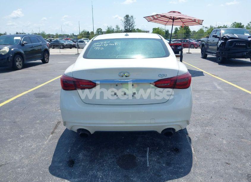 Photo 16 of 2018 Infiniti Q50 3.0T LUXE (VIN JN1EV7AP3JM361697)