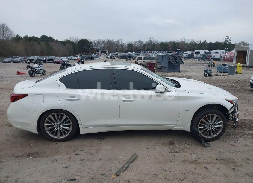 Photo 13 of 2018 Infiniti Q50 3.0T LUXE (VIN JN1EV7AP3JM366396)