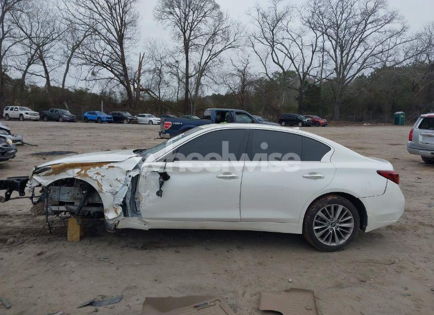 Photo 14 of 2018 Infiniti Q50 3.0T LUXE (VIN JN1EV7AP3JM366396)