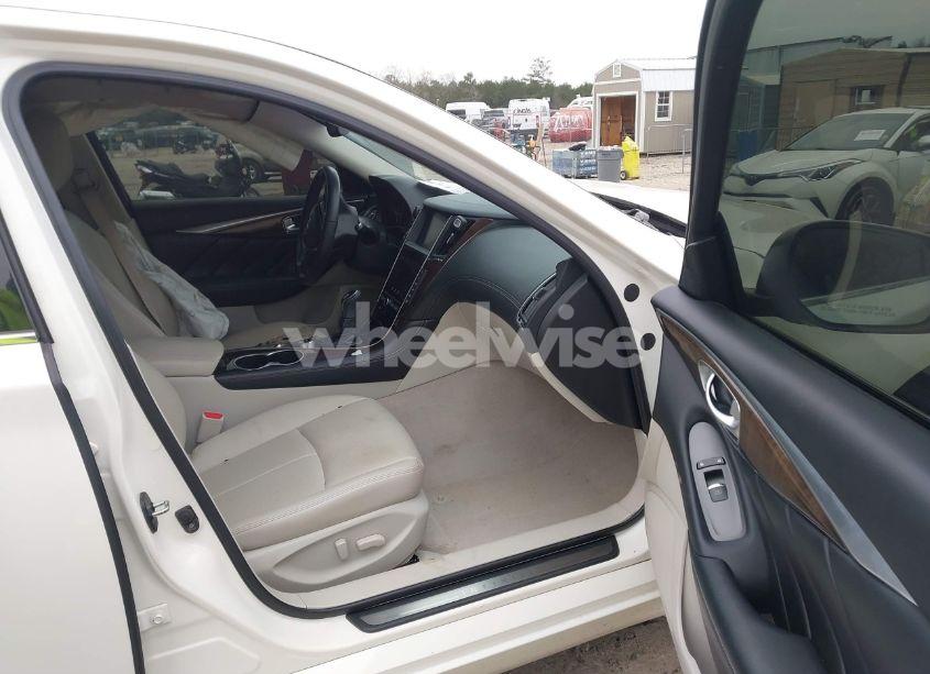 Photo 5 of 2018 Infiniti Q50 3.0T LUXE (VIN JN1EV7AP3JM366396)