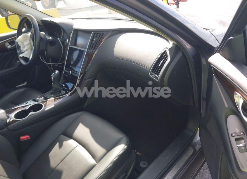 Photo 5 of 2019 Infiniti Q50 3.0T LUXE (VIN JN1EV7AP3KM515617)