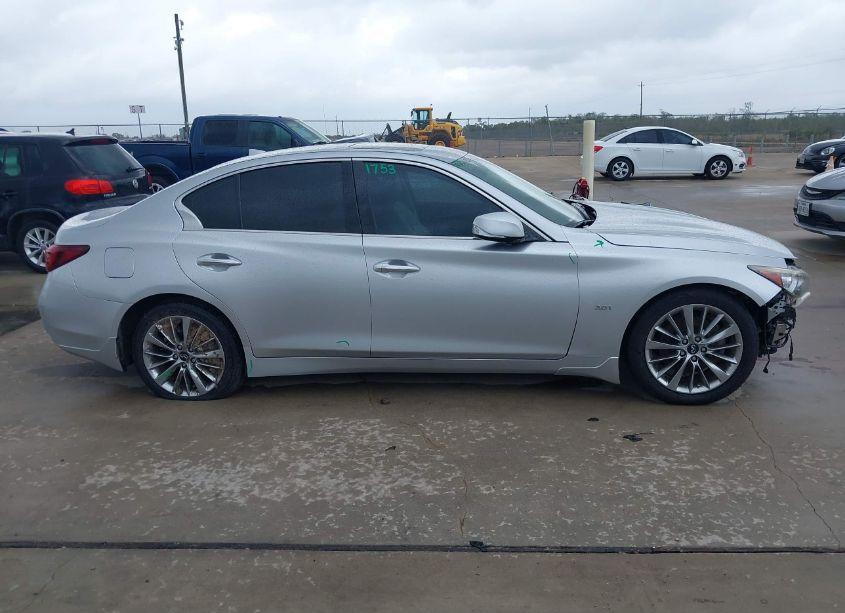 Photo 13 of 2018 Infiniti Q50 3.0T LUXE (VIN JN1EV7AP4JM352023)