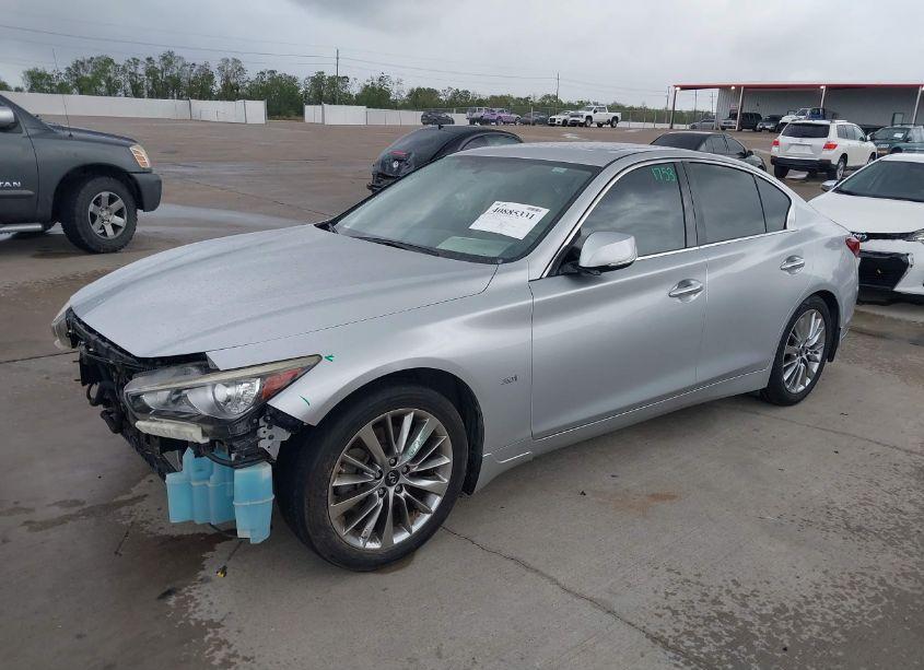 Photo 2 of 2018 Infiniti Q50 3.0T LUXE (VIN JN1EV7AP4JM352023)