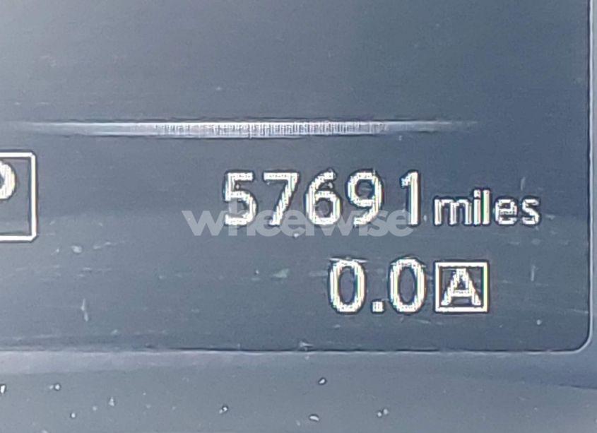 Photo 15 of 2018 Infiniti Q50 3.0T LUXE (VIN JN1EV7AP4JM355312)