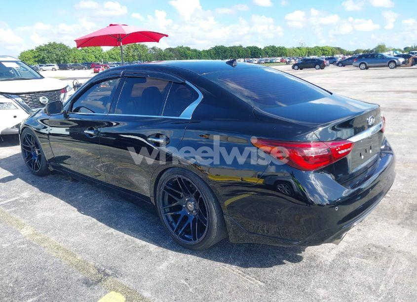 Photo 3 of 2018 Infiniti Q50 3.0T LUXE (VIN JN1EV7AP4JM355312)