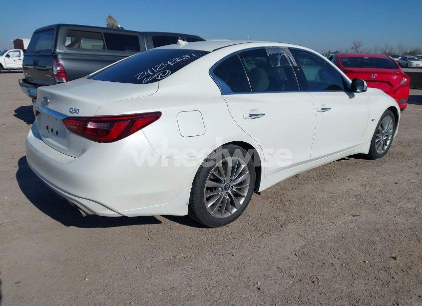 Photo 4 of 2018 Infiniti Q50 3.0T LUXE (VIN JN1EV7AP4JM362129)