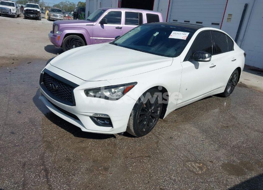 Photo 2 of 2019 Infiniti Q50 3.0T LUXE (VIN JN1EV7AP4KM510801)