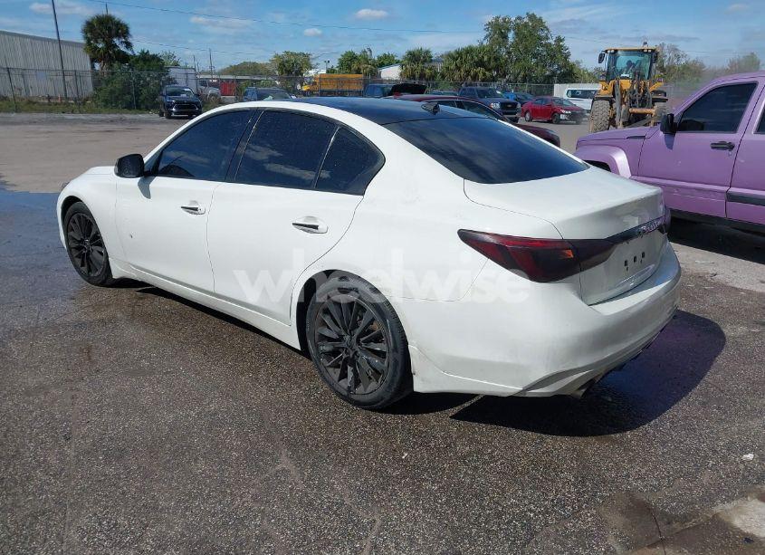Photo 3 of 2019 Infiniti Q50 3.0T LUXE (VIN JN1EV7AP4KM510801)