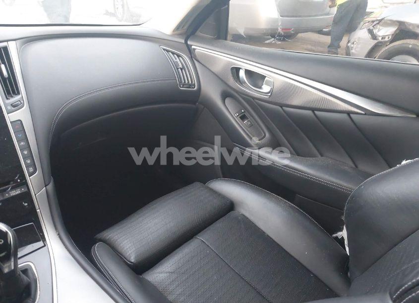 Photo 5 of 2018 Infiniti Q50 3.0T SPORT (VIN JN1EV7AP5JM351950)