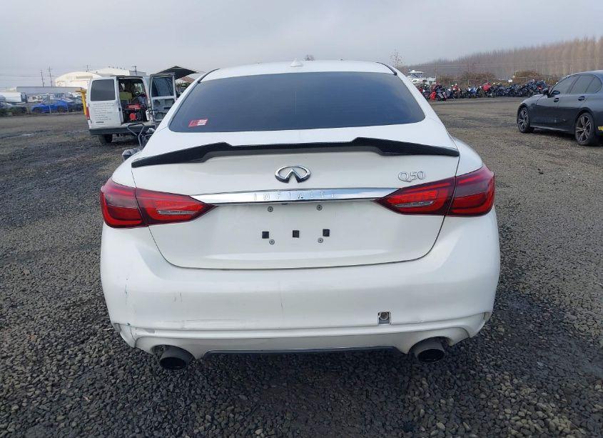 Photo 16 of 2018 Infiniti Q50 3.0T LUXE (VIN JN1EV7AP5JM352483)