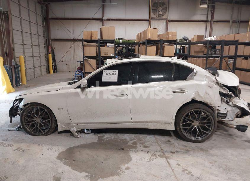 Photo 15 of 2018 Infiniti Q50 3.0T LUXE (VIN JN1EV7AP5JM352872)