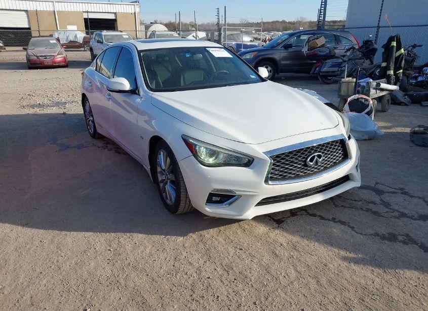 2018 Infiniti Q50 3.0T LUXE (VIN JN1EV7AP6JM365873) main photo