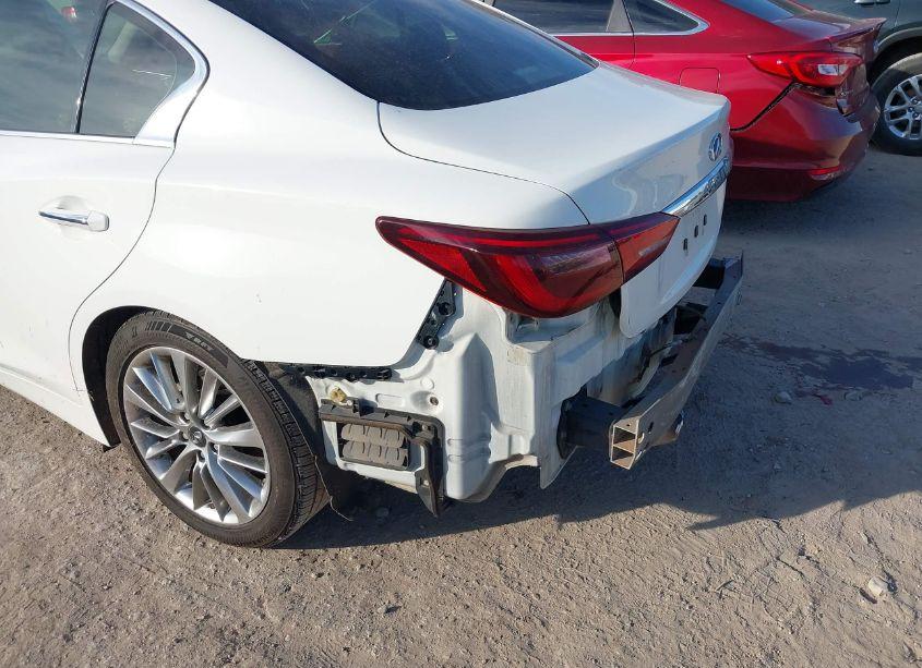 Photo 19 of 2018 Infiniti Q50 3.0T LUXE (VIN JN1EV7AP6JM365873)