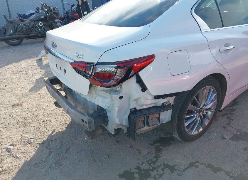 Photo 20 of 2018 Infiniti Q50 3.0T LUXE (VIN JN1EV7AP6JM365873)