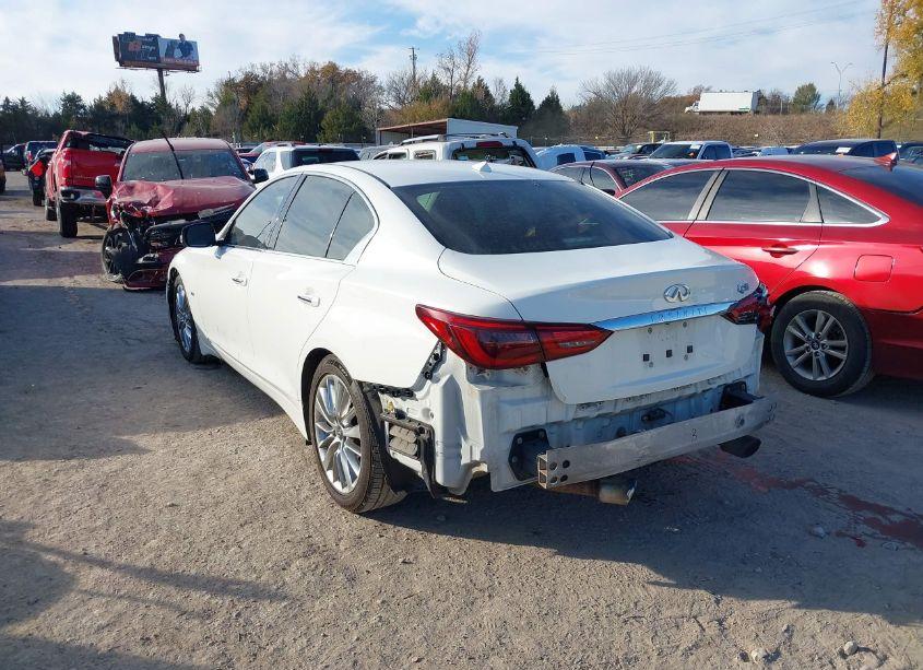 Photo 3 of 2018 Infiniti Q50 3.0T LUXE (VIN JN1EV7AP6JM365873)