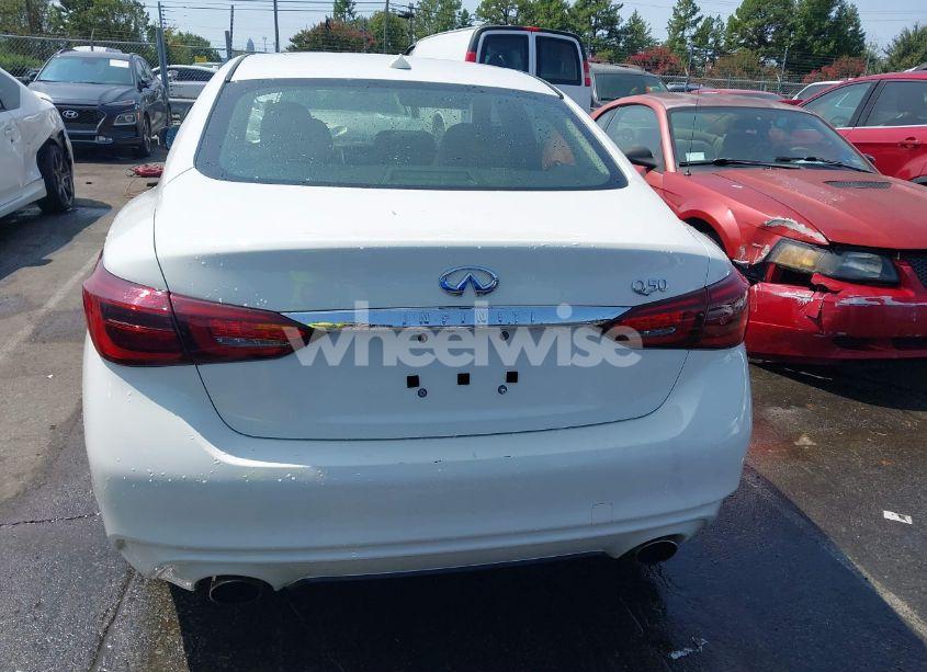 Photo 16 of 2019 Infiniti Q50 3.0T LUXE (VIN JN1EV7AP6KM518902)
