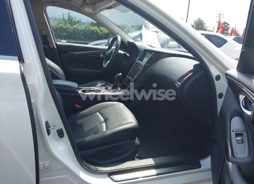 Photo 5 of 2019 Infiniti Q50 3.0T LUXE (VIN JN1EV7AP6KM518902)