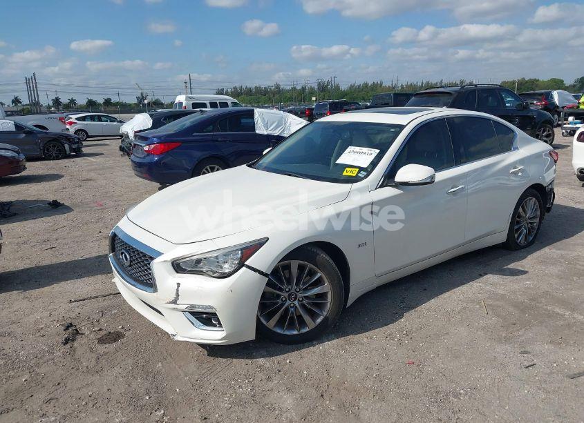 Photo 2 of 2020 Infiniti Q50 LUXE (VIN JN1EV7AP6LM201462)