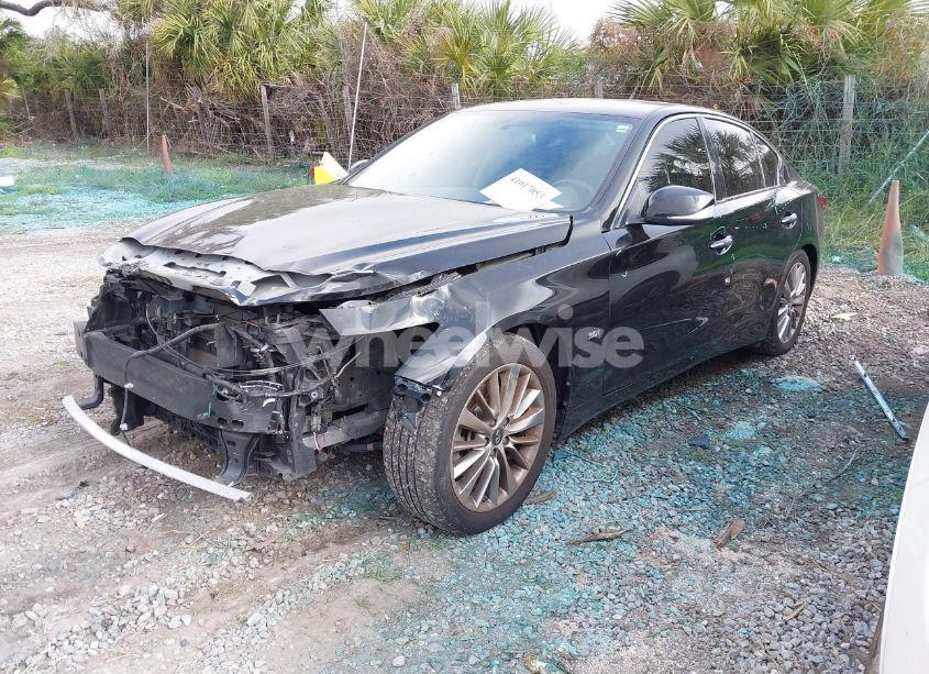 Photo 2 of 2018 Infiniti Q50 3.0T LUXE (VIN JN1EV7AP7JM353814)