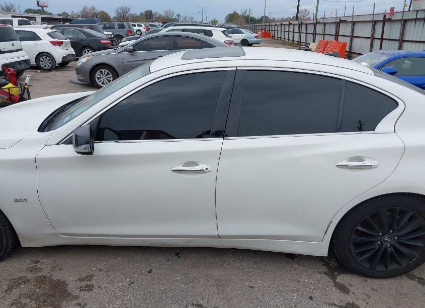 Photo 14 of 2018 Infiniti Q50 3.0T LUXE (VIN JN1EV7AP7JM354056)