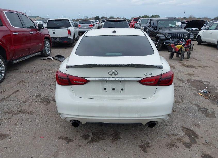 Photo 16 of 2018 Infiniti Q50 3.0T LUXE (VIN JN1EV7AP7JM354056)