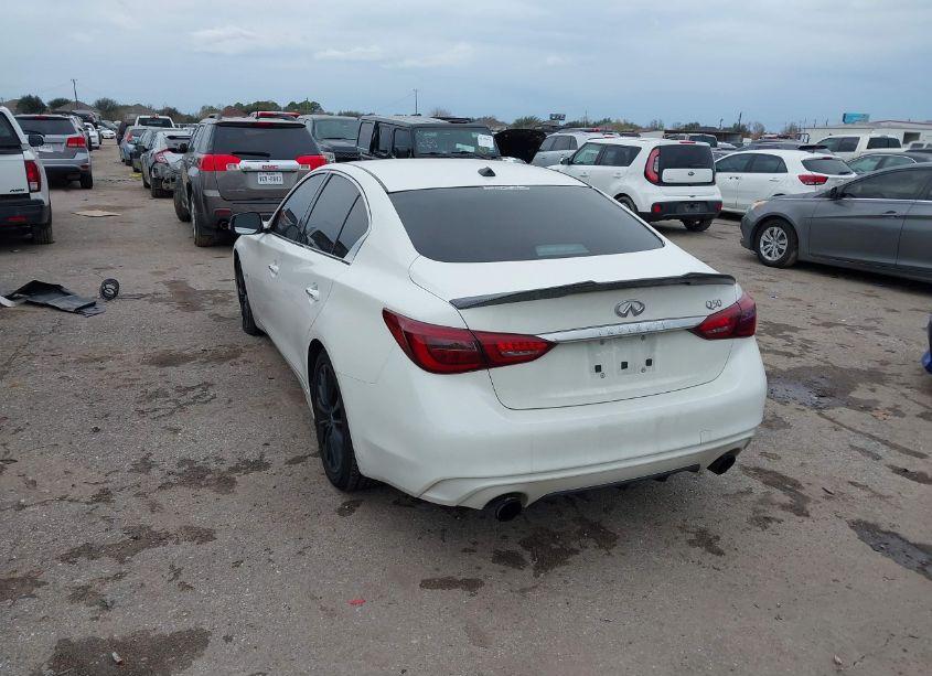 Photo 3 of 2018 Infiniti Q50 3.0T LUXE (VIN JN1EV7AP7JM354056)