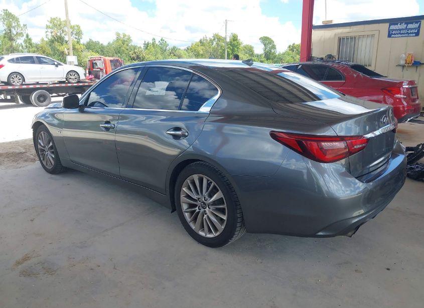 Photo 3 of 2018 Infiniti Q50 3.0T LUXE (VIN JN1EV7AP7JM356230)