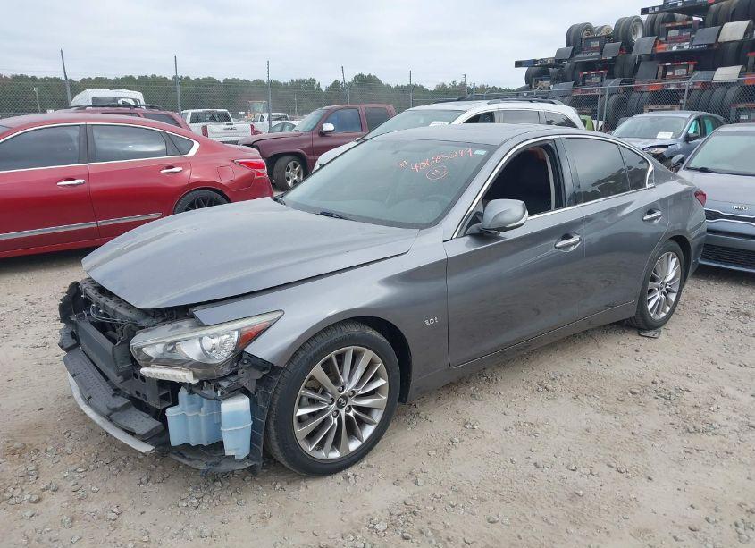 Photo 2 of 2018 Infiniti Q50 3.0T LUXE (VIN JN1EV7AP7JM364554)