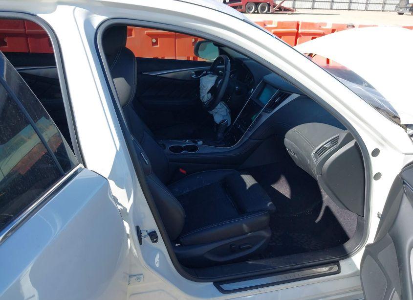 Photo 5 of 2018 Infiniti Q50 3.0T SPORT (VIN JN1EV7AP7JM365168)