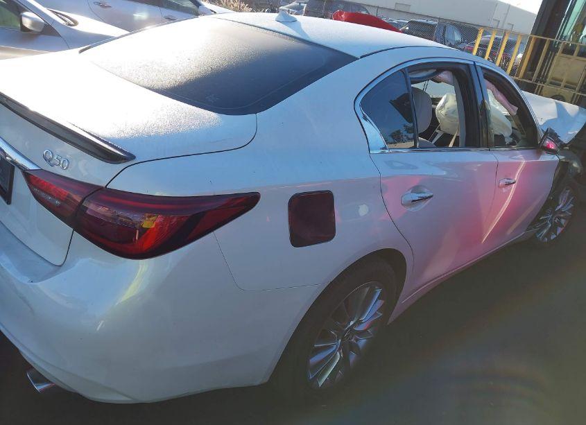 Photo 4 of 2020 Infiniti Q50 LUXE (VIN JN1EV7AP7LM203981)