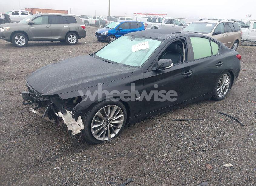 Photo 2 of 2018 Infiniti Q50 3.0T LUXE (VIN JN1EV7AP8JM350792)